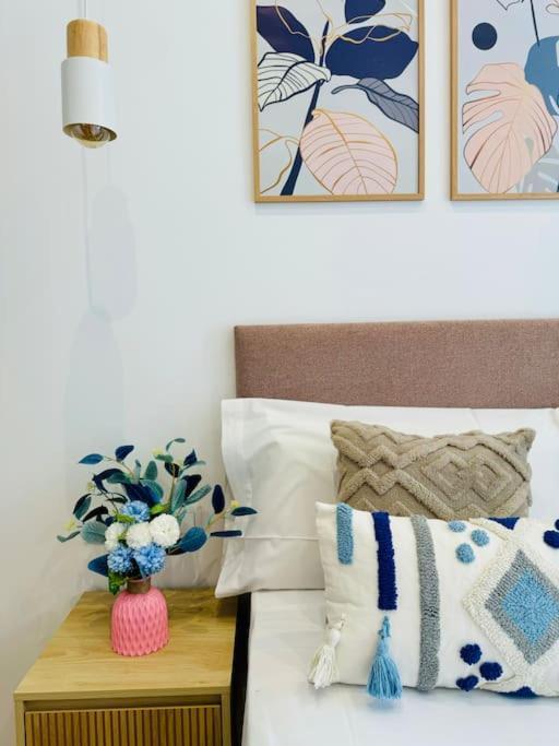 Color & Design Next To Russafa Soho Appartement *