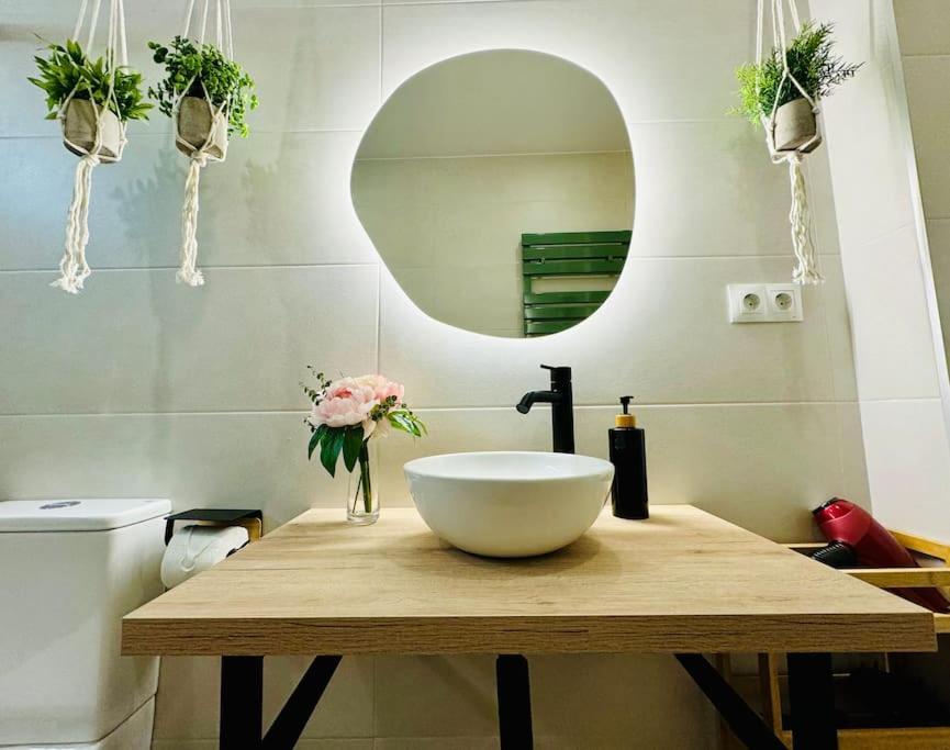 Appartement Color & Design Next To Russafa Soho *