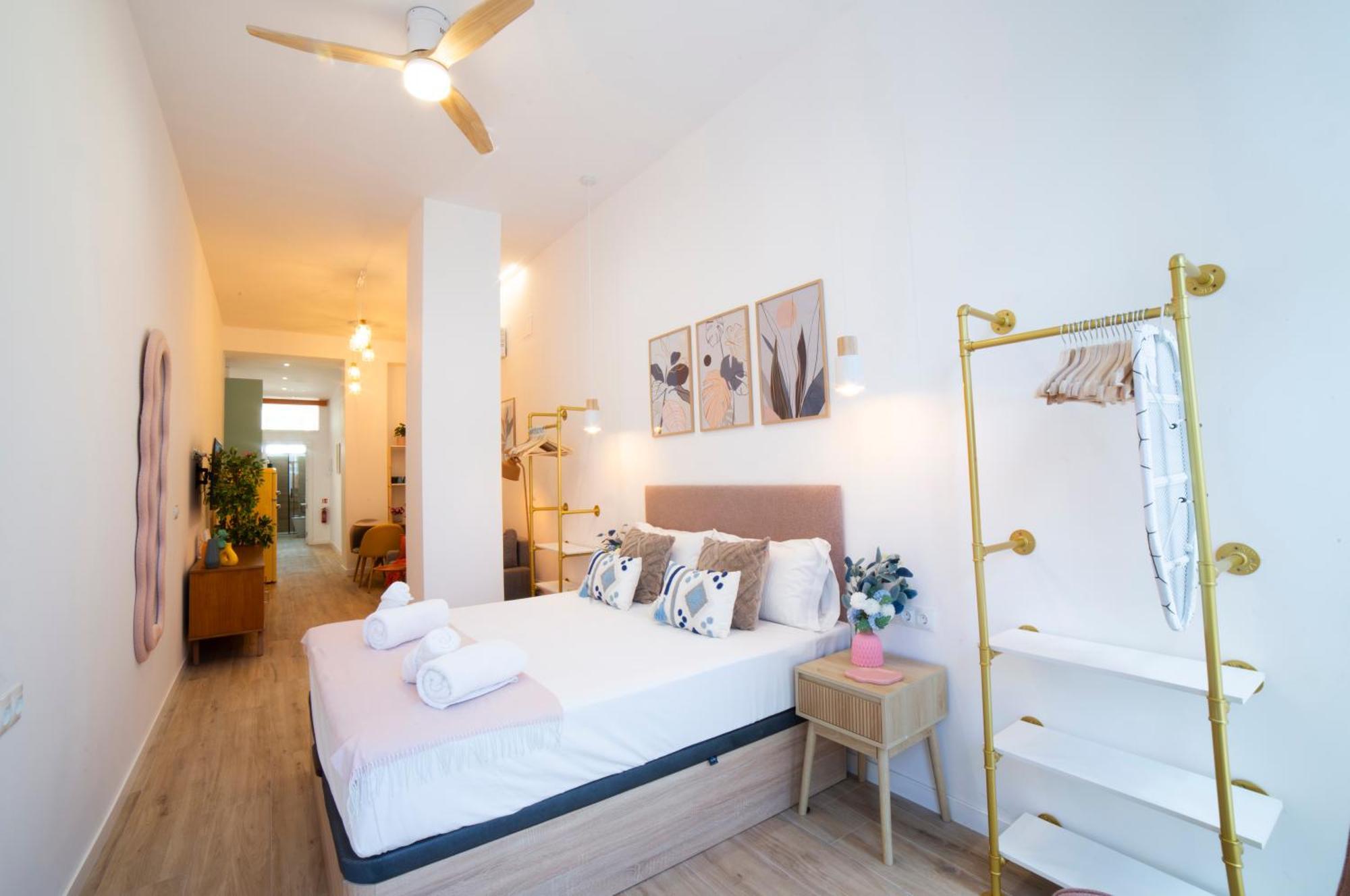Color & Design Next To Russafa Soho Appartement *